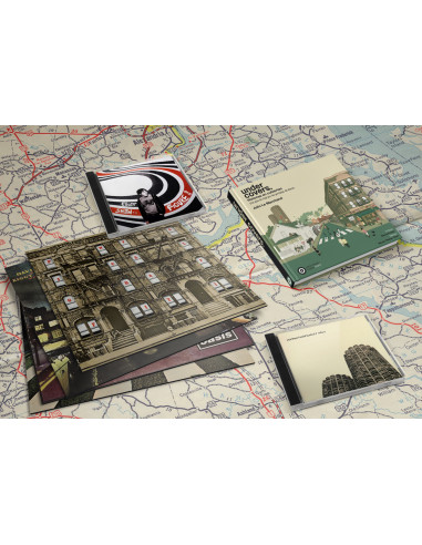 UNDER COVER: HISTORIAS EN CUBIERTAS