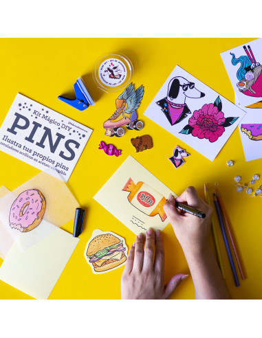 KIT PINS Y LLAVEROS