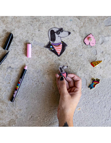 KIT PINS Y LLAVEROS