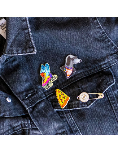 KIT PINS Y LLAVEROS