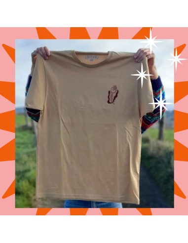 CAMISETA MUYERES EMPODERAES