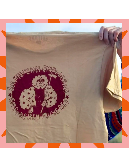 CAMISETA MUYERES EMPODERAES
